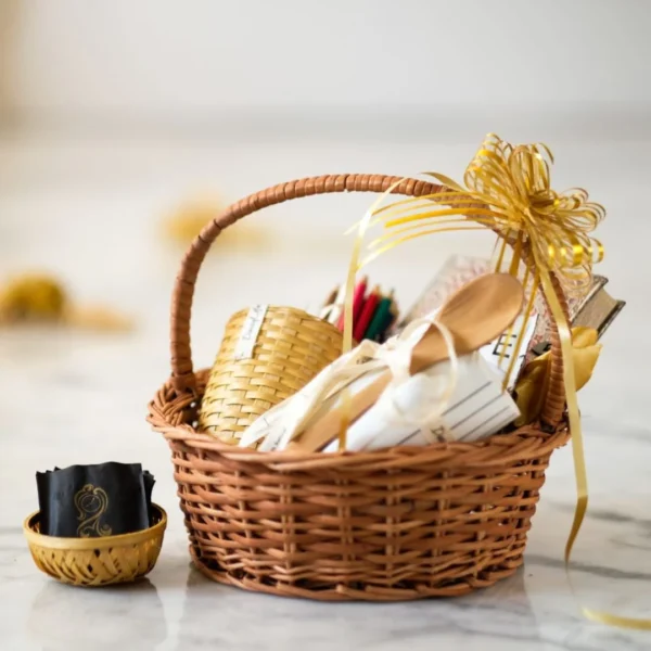 Bamboo Basket Luxury Goodies Hampers - Image 2